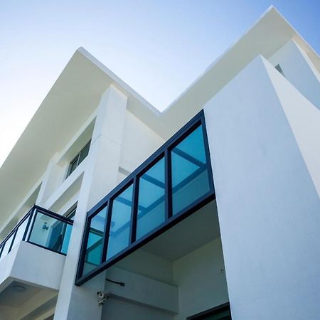 墾丁椰林 海灘文旅 Hotel Cape Eluanbi Buitenkant foto
