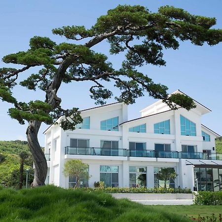 墾丁椰林 海灘文旅 Hotel Cape Eluanbi Buitenkant foto