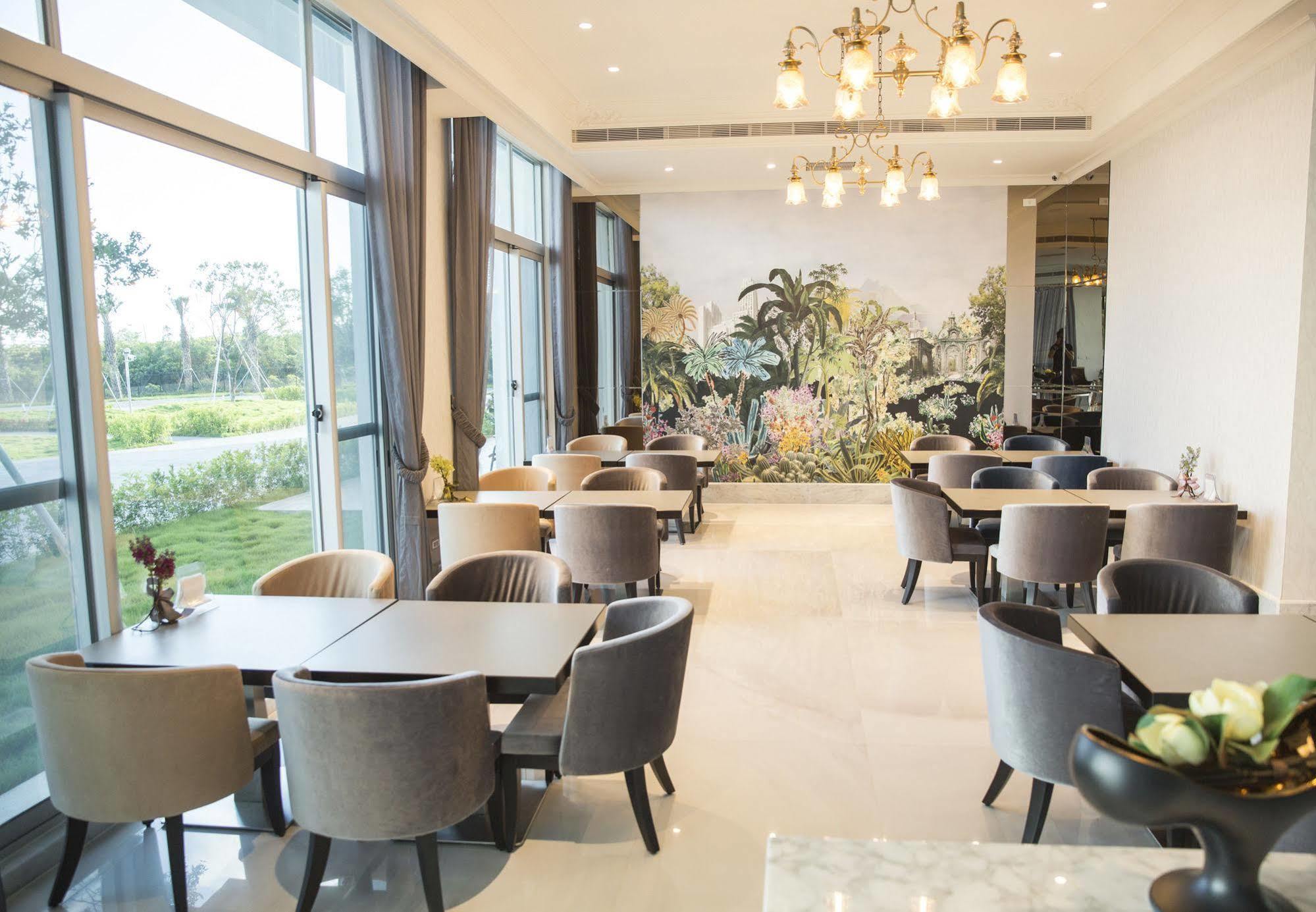 墾丁椰林 海灘文旅 Hotel Cape Eluanbi Buitenkant foto