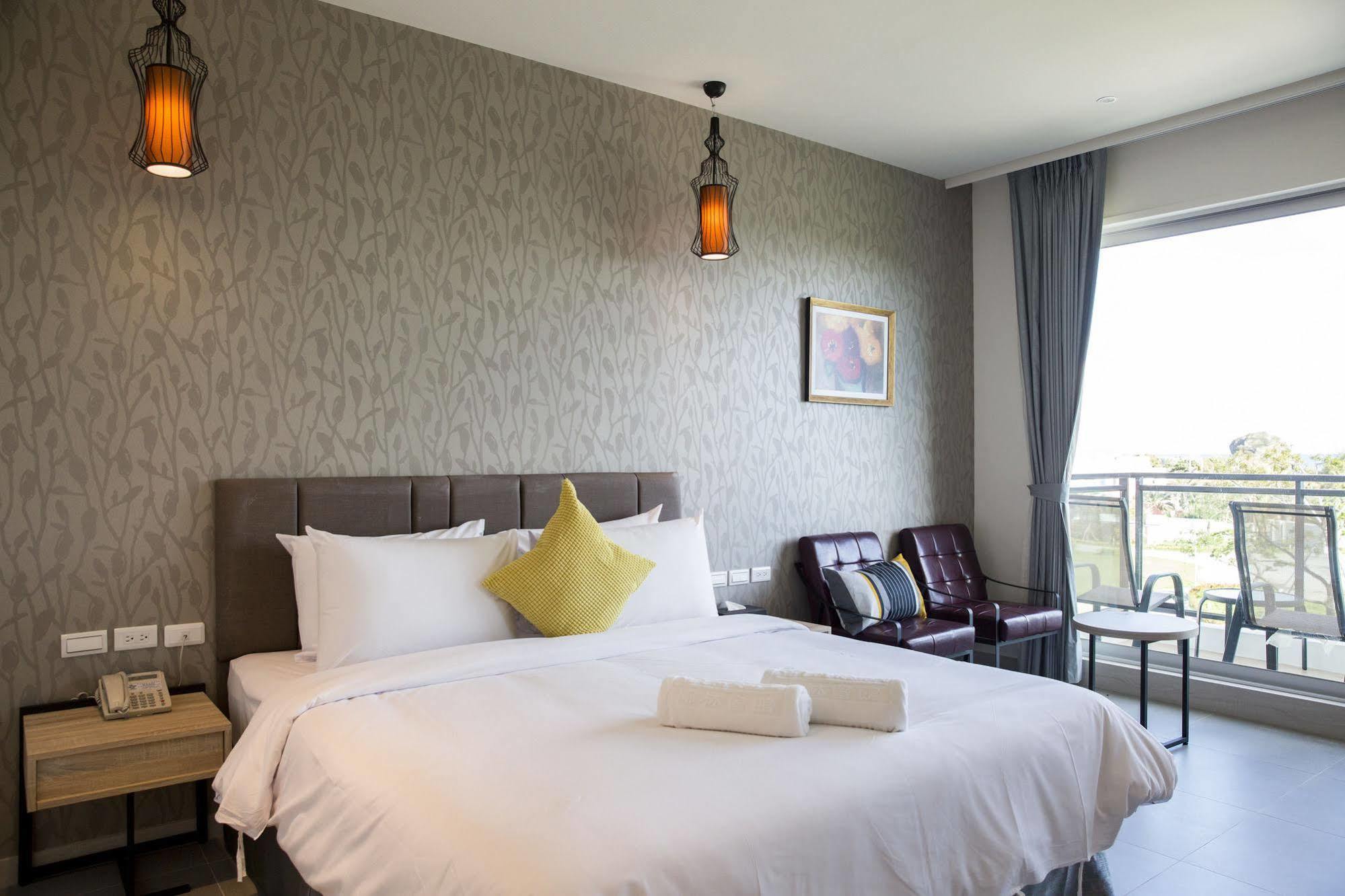 墾丁椰林 海灘文旅 Hotel Cape Eluanbi Buitenkant foto
