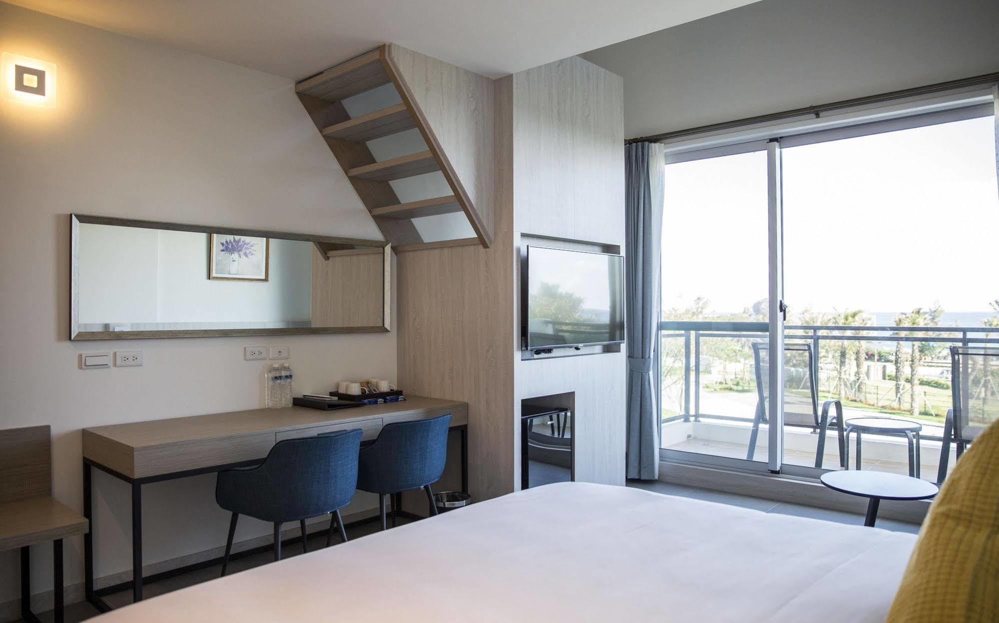 墾丁椰林 海灘文旅 Hotel Cape Eluanbi Buitenkant foto