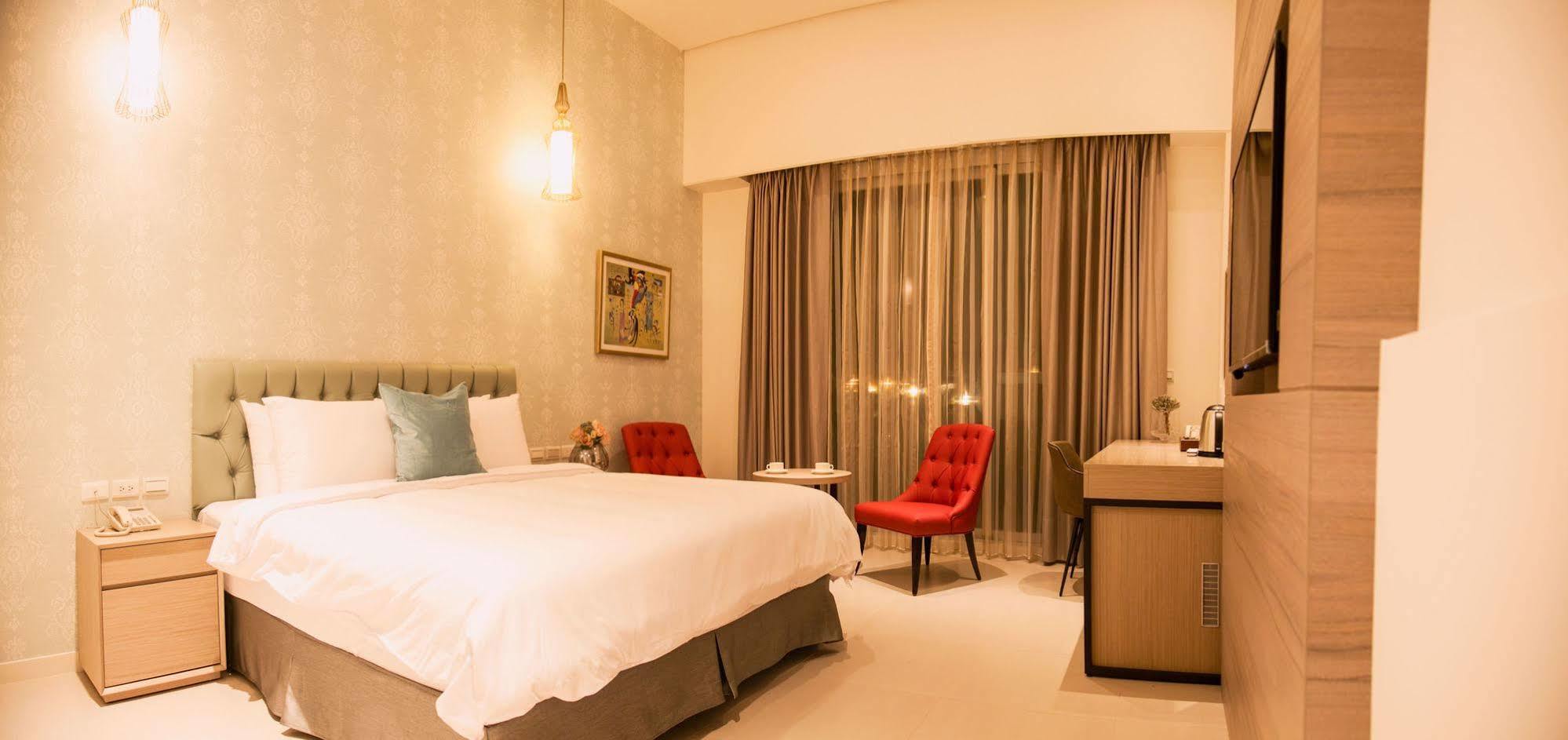 墾丁椰林 海灘文旅 Hotel Cape Eluanbi Buitenkant foto