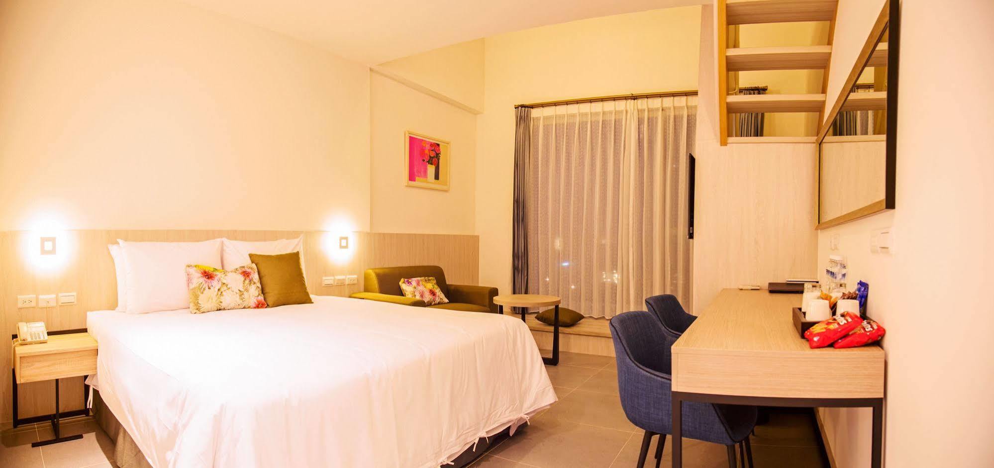 墾丁椰林 海灘文旅 Hotel Cape Eluanbi Buitenkant foto